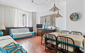 Camogli Bright Apartment With Parking